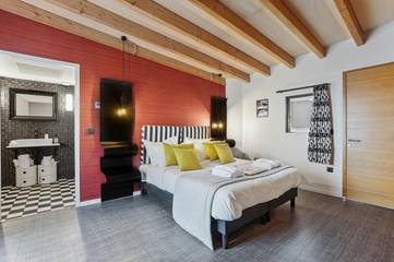Cottage pour 6 personnes, avec jardin et jacuzzi ainsi que sauna et piscine à Yvré-l'Évêque