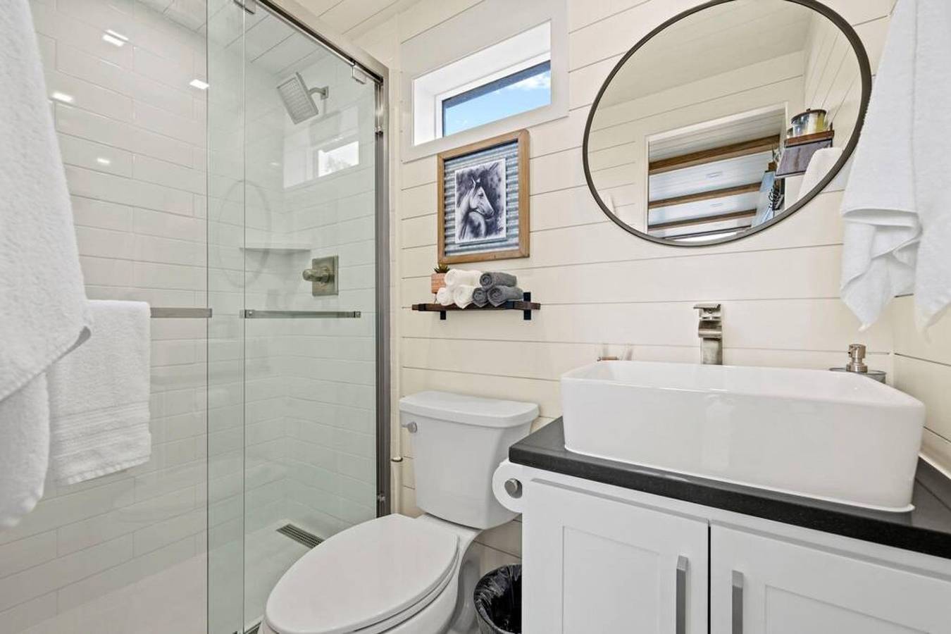 New Chic container home - Oasis near Fredericksburg The Perry in Gillespie County