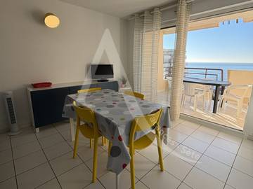 Gîte pour 4 personnes, avec terrasse dans Plage Lazaret