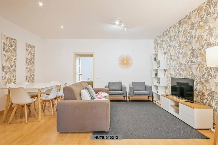 Apartamento de vacaciones para 6 personas, con balcón, Se admiten mascotas - 1