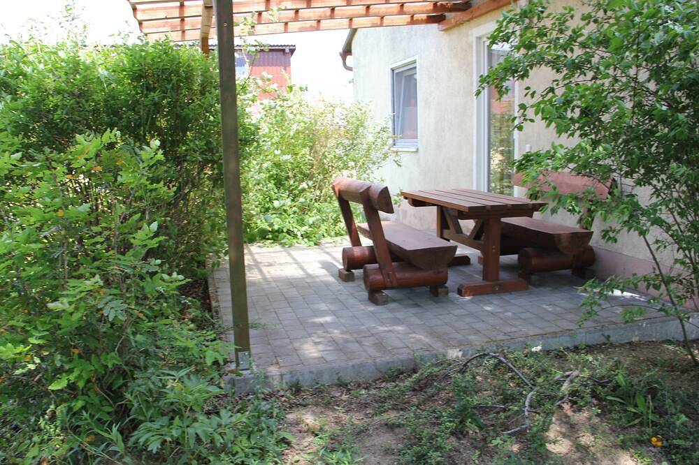 Ganze Wohnung, Gemütliche Ferienwohnung (48qm) mit überdachtem Balkon in Wunsiedel, Landkreis Wunsiedel im Fichtelgebirge