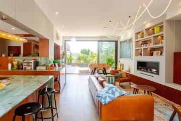 Cottage pour 7 personnes, avec piscine ainsi que vue et jardin dans Domaine national de Saint-Cloud