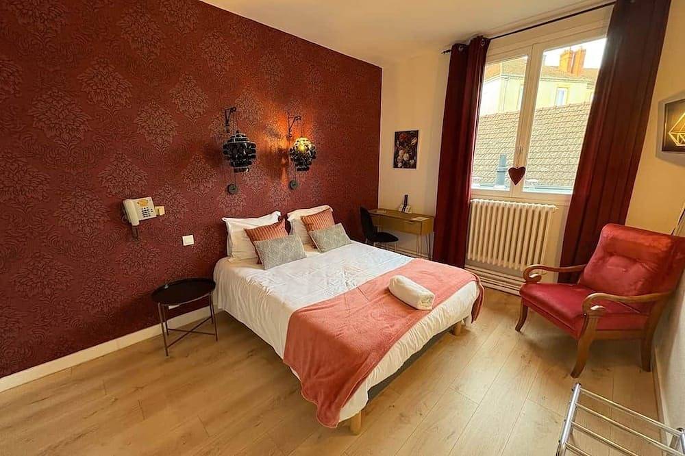 Chambre n°9 : la bourgogne velours in Paray-le-Monial, Région de Charolles