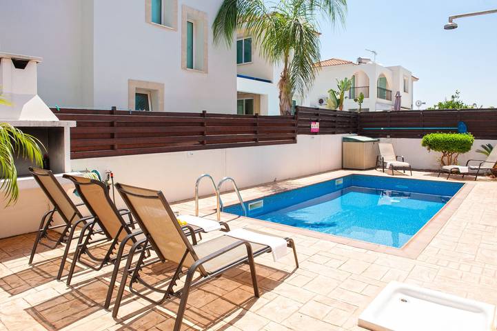 Villa für 5 Personen, mit Balkon und Garten sowie Pool auf Zypern - 3