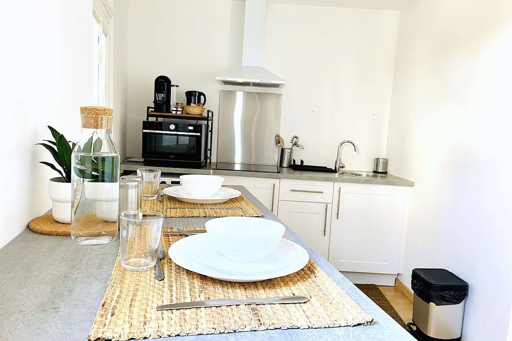 Entire apartment, Bohemia Centre Ville Sens - Netflix - Best Keys in Sens, Yonne