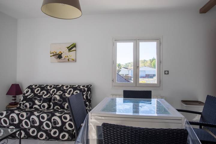 Ganze Wohnung, Apartment „T2 Vert Anis“ mit Wlan in Salies-de-Béarn, Béarn