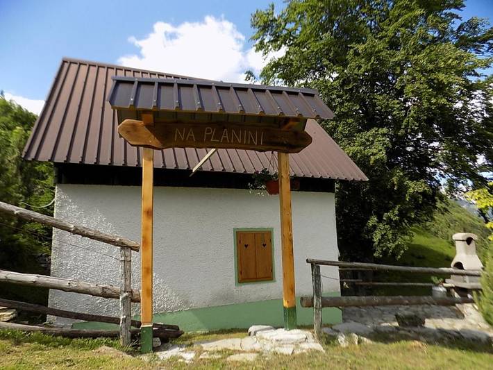 Location de vacances pour 4 personnes, avec terrasse et vue sur le lac ainsi que jardin et vue à Tolmin - 3
