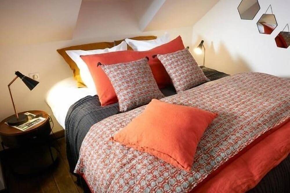Appartement entier, Appartement Loft maia 2/4 P in Épernay, Marne