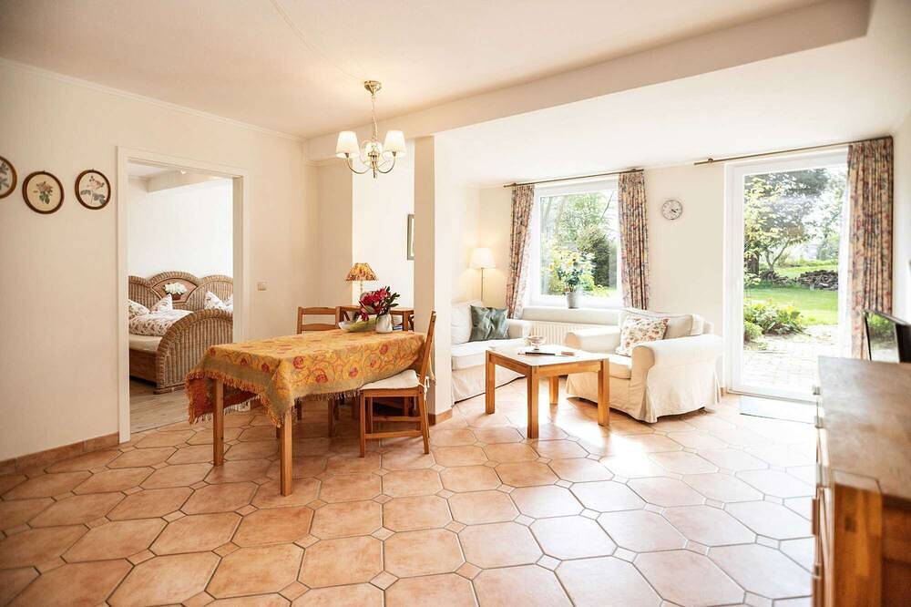 Ganze Wohnung, 02 Rosenkavalier ist barrierefrei und für Rollstühle geeignet in Krummsee, Malente
