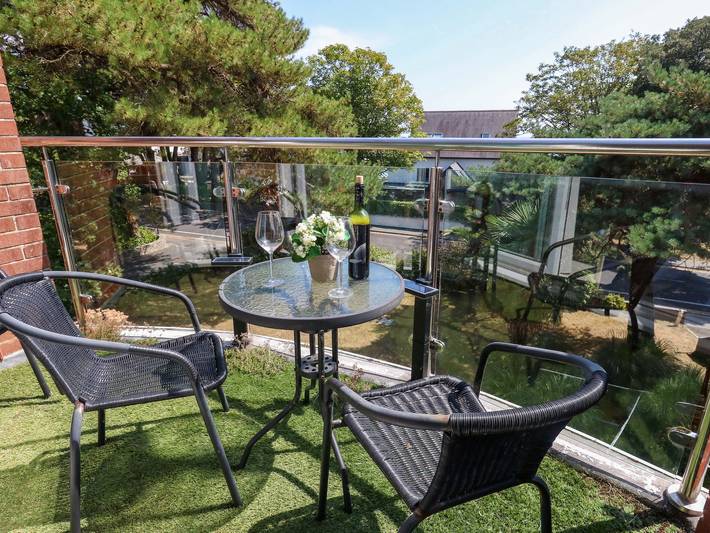 Holiday rental for 4 people, with balcony, with pets in Poole Harbour