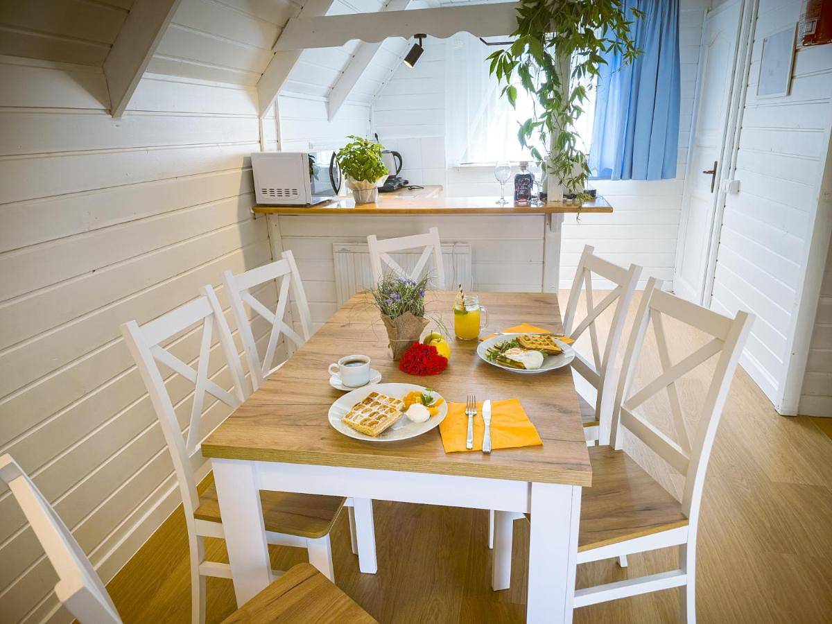 Domki Faraway- dawniej Słoneczko - jacuzzi, sauna, rowery w cenie in Dźwirzyno, Baltic Sea Pomerania