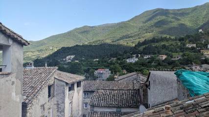 Maison d’hôte pour 2 personnes, avec terrasse, animaux acceptés à Entrevaux