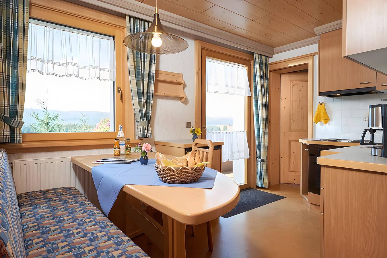 Entire apartment, Haus Schmid – Swallow’s Nest / Feldberg View / 2 Bedrooms / 2 Showers in Kappel (Lenzkirch), Lenzkirch