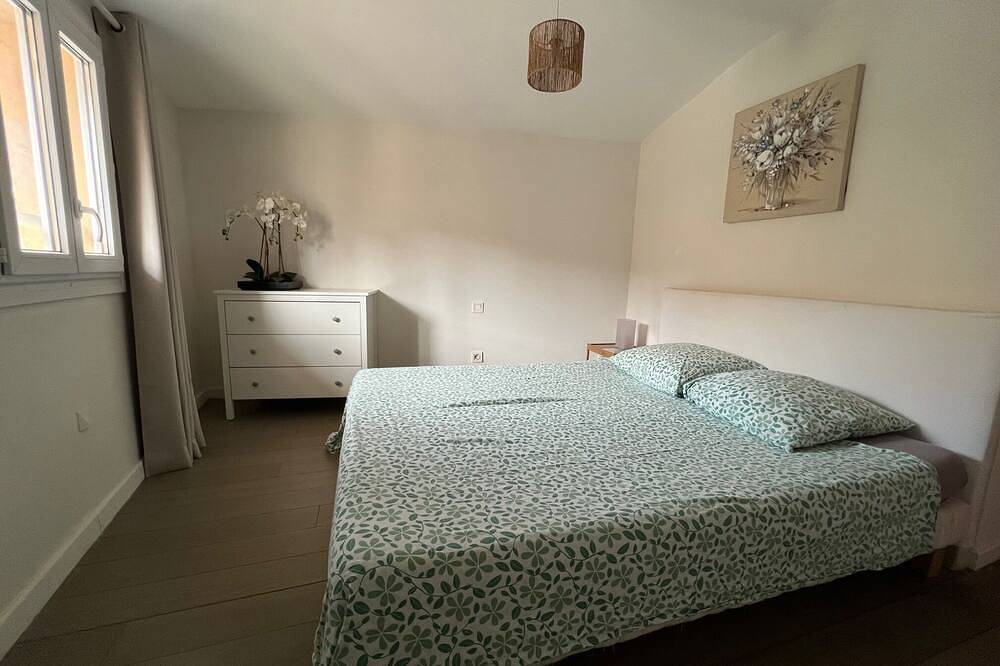 Entire apartment, Hypercenter lovely duplex with Terrace Clim Wifi in Aix-en-Provence, Aix-en-Provence region