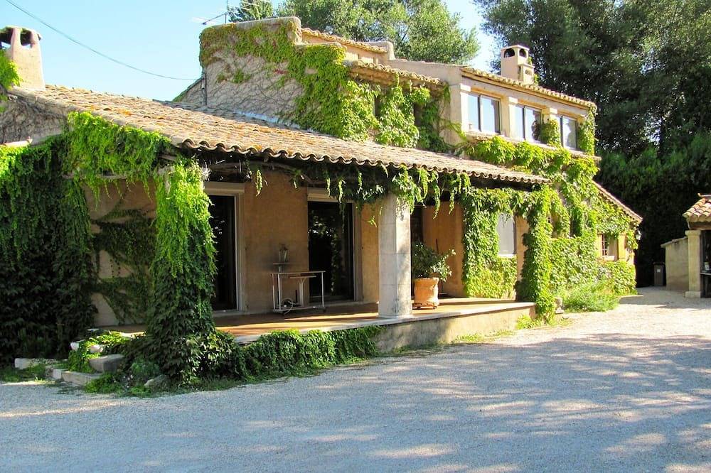 Mas D'Ange En Provence  au pied du luberon, belle maison calme et pittoresque, in Cavaillon, Parc naturel régional du Luberon