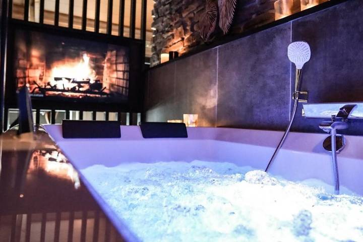 Location de vacances pour 2 personnes, avec terrasse ainsi que vue et sauna, animaux acceptés à Beauraing - 2