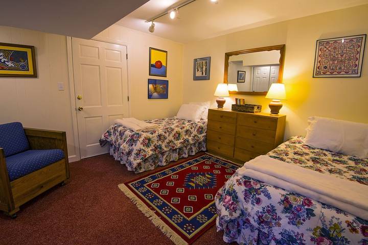 Vacation rental for 6 people, with terrace and yard in Lynchburg