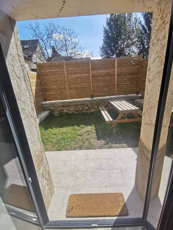 Gîte pour 6 personnes, avec terrasse et jardin à Aramits - 4