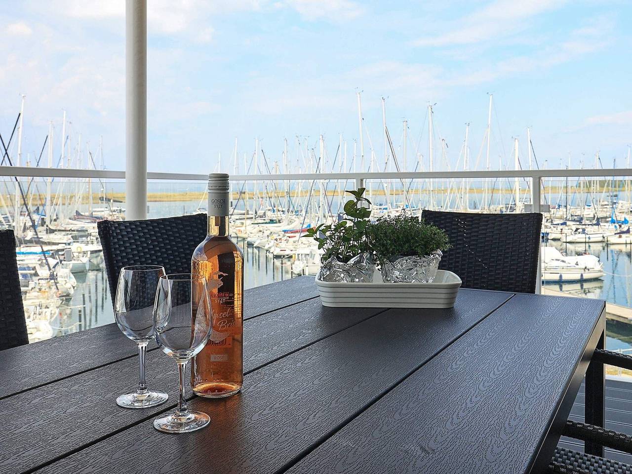 Geheel appartement, Exclusief appartement met uitzicht op de Oostzee in Wendtorfer Strand, Wendtorf