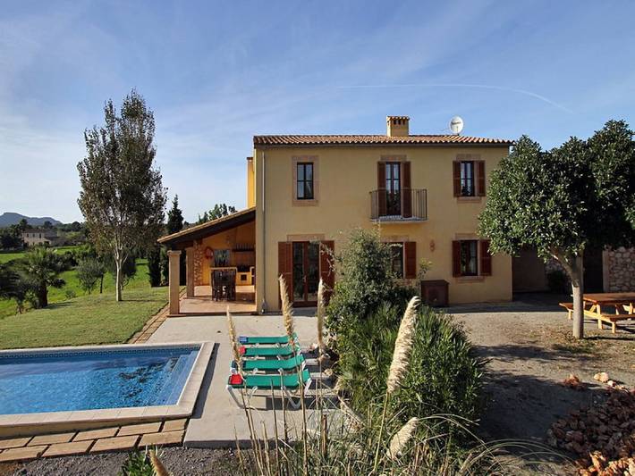 Ferienhaus für 7 Personen, mit Terrasse und Garten sowie Pool in Porto Cristo