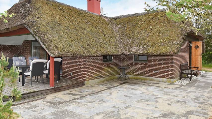 Ferienhaus für 6 Personen, mit Terrasse in Houstrup Strand