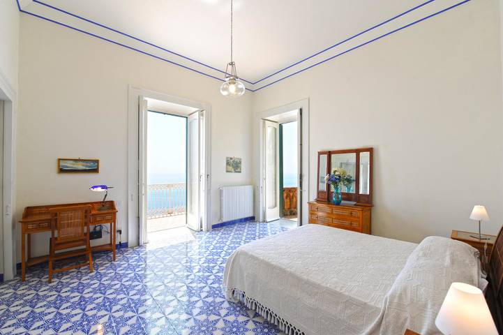 Ferienwohnung für 4 Personen, mit Balkon und Terrasse sowie Garten in Amalfi - 3