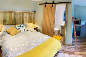 Glamping for 2 People in Pembrokeshire, South-Wales, Photo 3