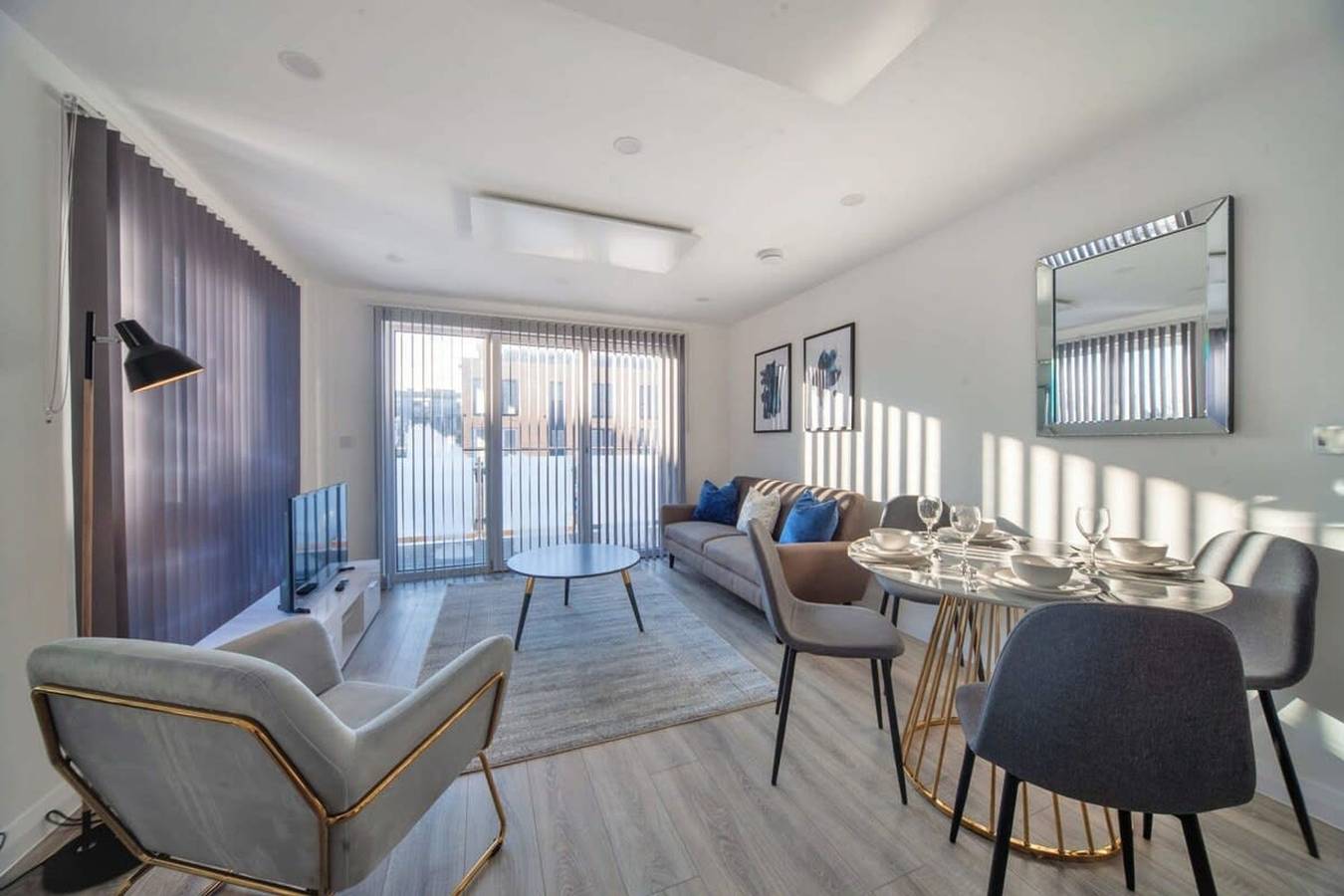 Entire apartment, Contemporary 2 Bedroom Apartment in Ashford in Ashford, Ashford region