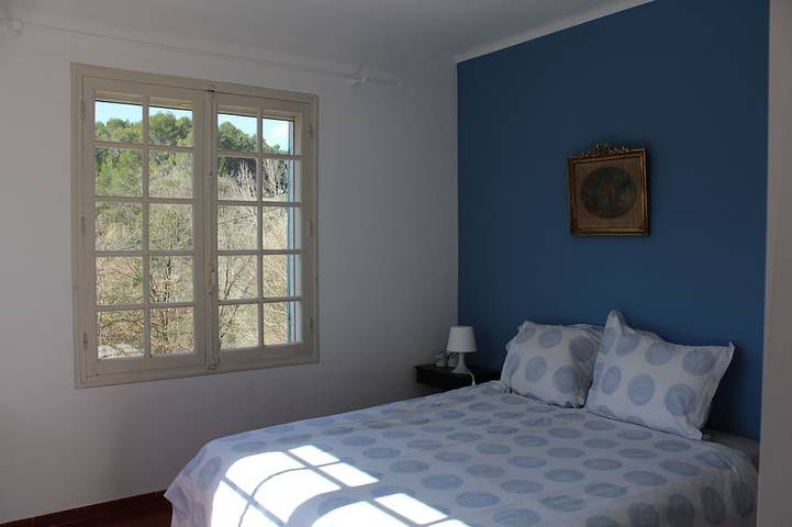 Location de vacances pour 8 personnes, avec terrasse et jardin à Salernes - 2