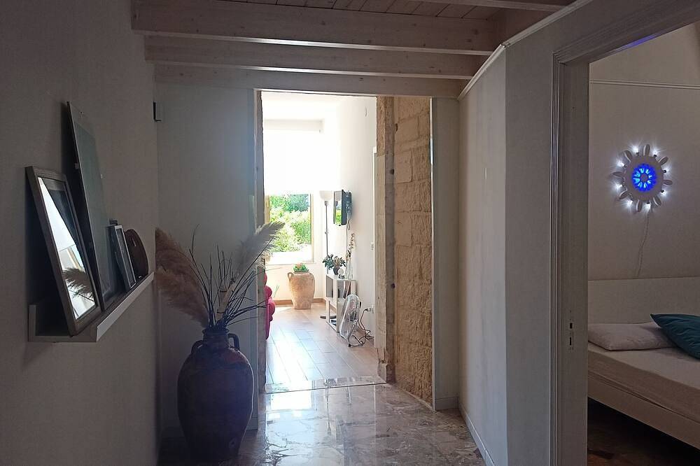 Spacious house in a quiet hamlet near the sea: 2bedrooms, 2bathrooms and garden in Borgagne, Melendugno