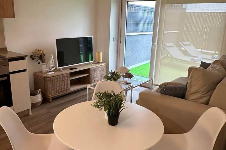 Ferienwohnung für 4 Personen, mit Pool und Garten - 1