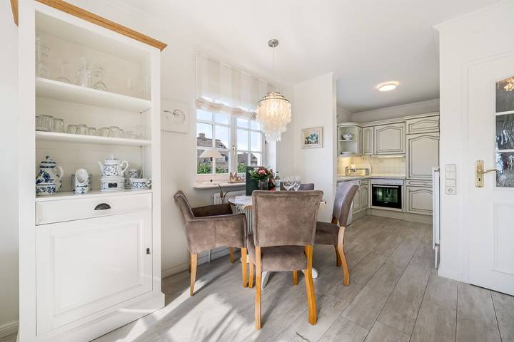 Großes Hausteil mit 4 Zimmern auf ca. 95 m², für bis zu 4 Personen. in Wenningstedt, Sylt