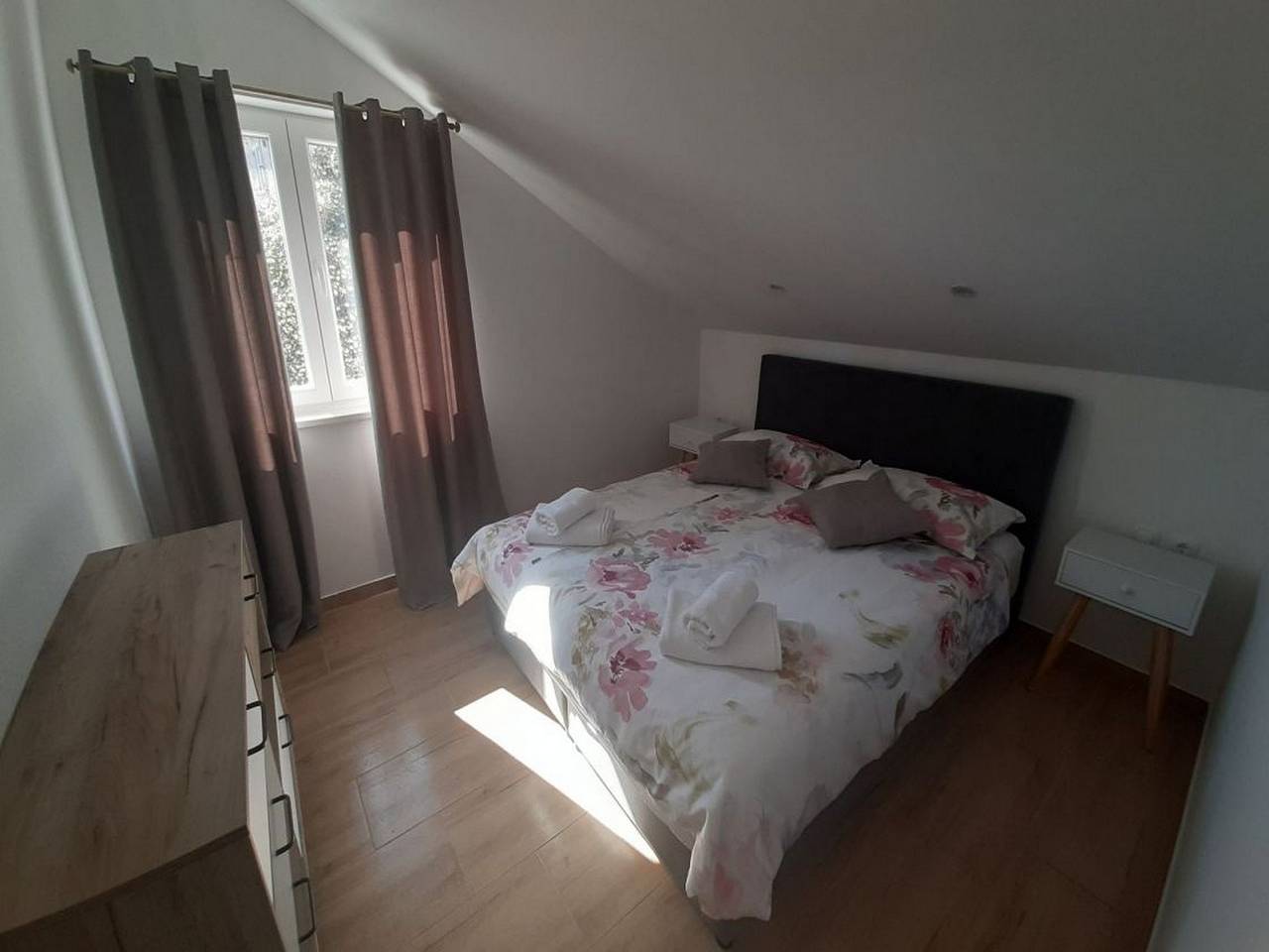 Ganze Wohnung, Ferienwohnung für 6 Personen mit Meerblick in Zavala, Hvar