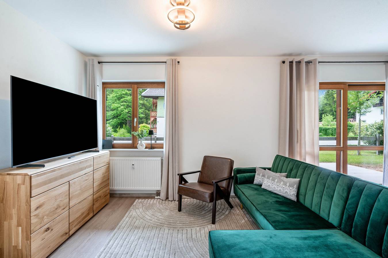 Entire apartment, Apartment 'Haus Katharina 2' with Mountain View, Private Terrace and Wi-Fi in Inzell, Chiemgau Alps