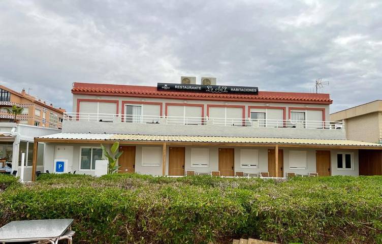 Casa de huéspuedes para 2 personas, con Balcón y Terraza además de Jardín y Vistas en Castellón de la Plana