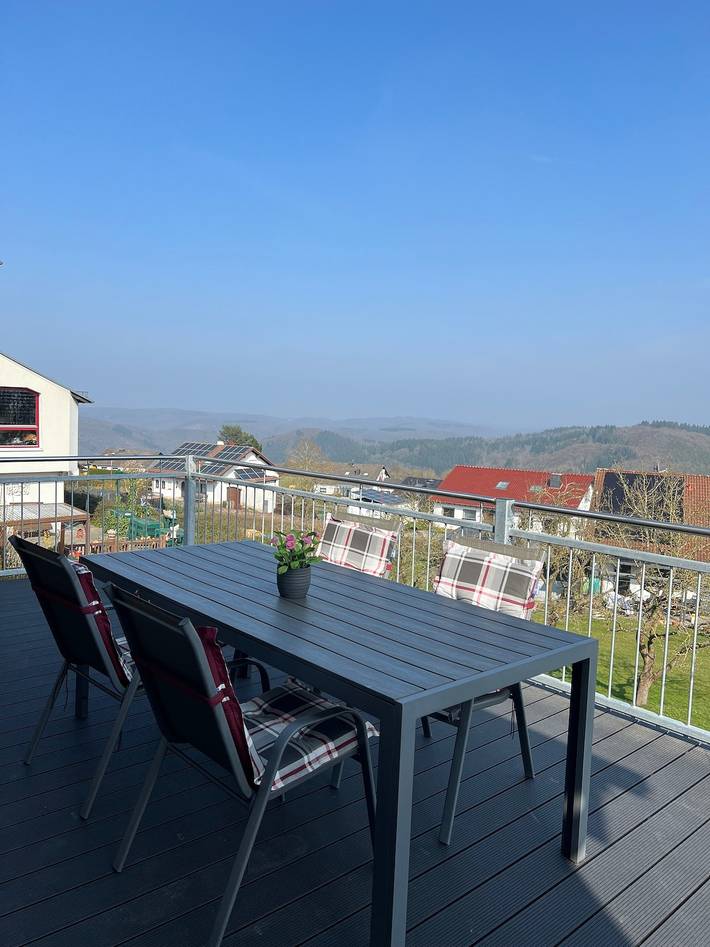 Ferienhaus für 6 Personen, mit Balkon und Ausblick im Ahrtal