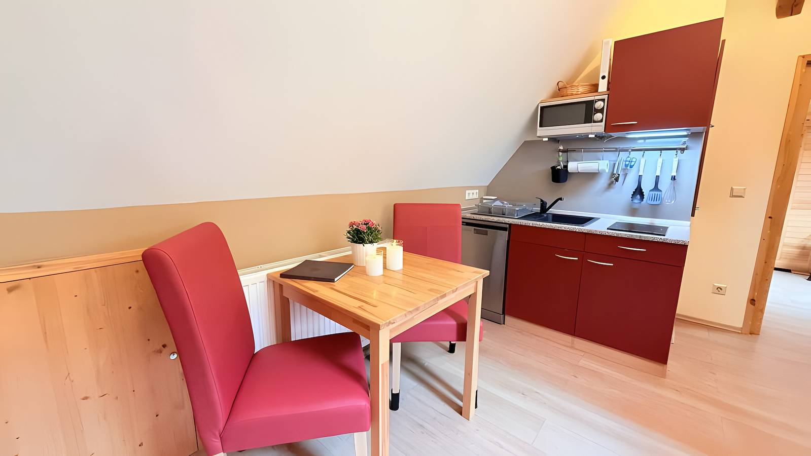 Ganzes Studio, Studio 'Tannenwipfel, 40qm' mit Bergblick, privatem Garten und Wlan in Enzklösterle, Nordschwarzwald