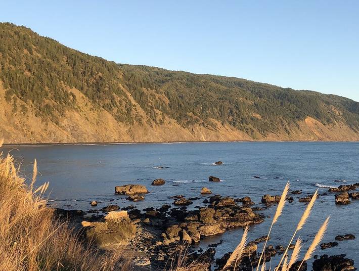 Vacation rental for 8 people, with balcony and yard in Humboldt County