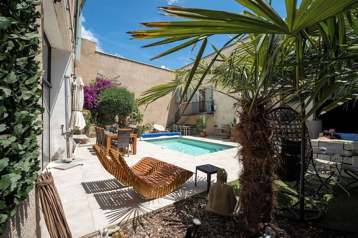 Gîte pour 4 personnes, avec Terrasse et Piscine à Autignac