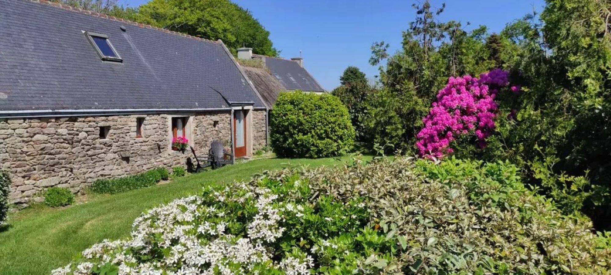 Landelijk huis ‘Ty Bihan’ nabij het strand met terras, privétuin en wifi in Mahalon, Côte de Cornouaille