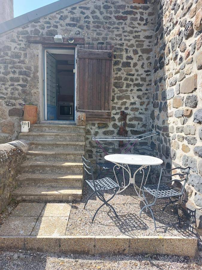 Gîte pour 4 personnes, avec Terrasse à Le Béage - 2