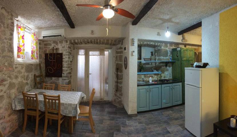 Ferienwohnung für 5 Personen, mit Ausblick und Meerblick sowie Balkon/Terrasse, mit Haustier - 1