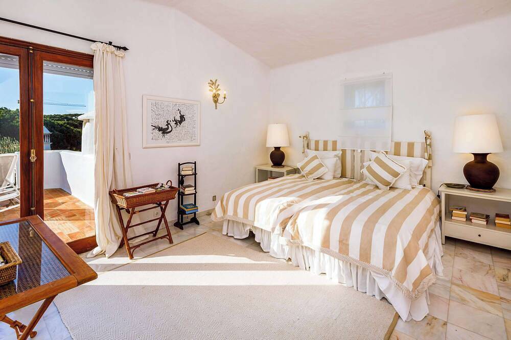 Villa Clarins - Beautiful Roof Terrace in Vale do Lobo, Almancil