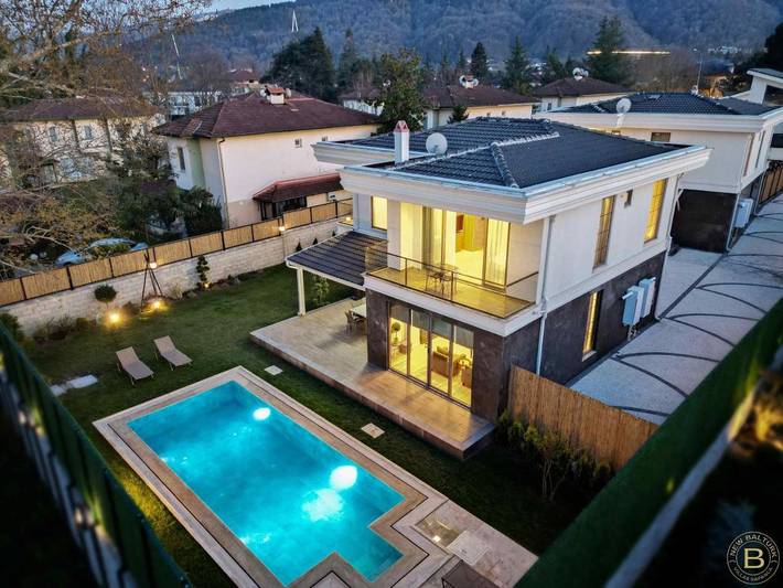 Villa für 4 Personen, mit Pool und Garten, mit Haustier in Sapanca