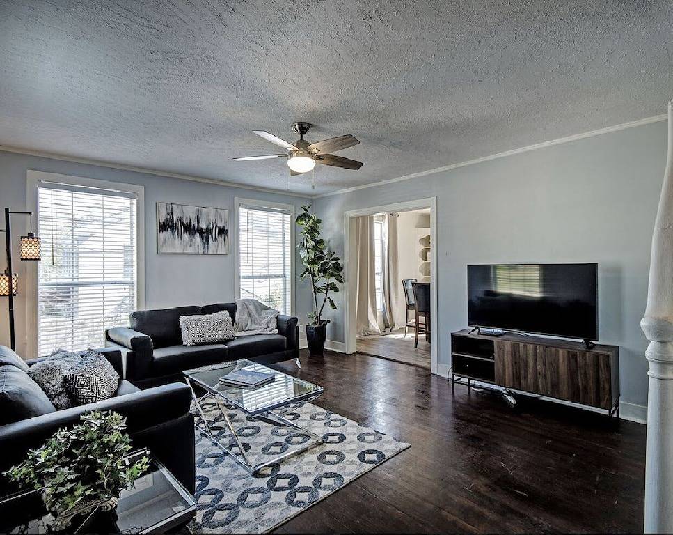 Ganze Wohnung, Fondren: Modern Magnolia in Jackson, Hinds County