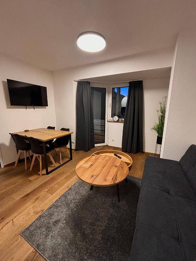 Ferienwohnung für 6 Personen, mit Ausblick und Garten, kinderfreundlich in Axams - 2