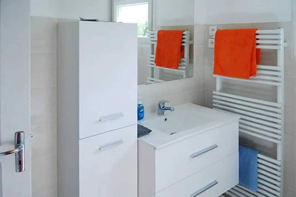 Homerez - Luxuriöses Haus Louargat, umzäunter Garten in Louargat, Guingamp Region