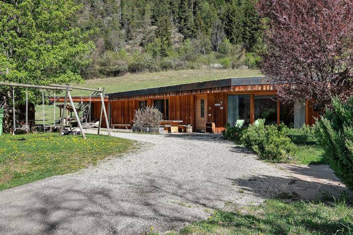 Agriturismo per 4 persone, con Idromassaggio e Giardino nonché Sauna a Bressanone