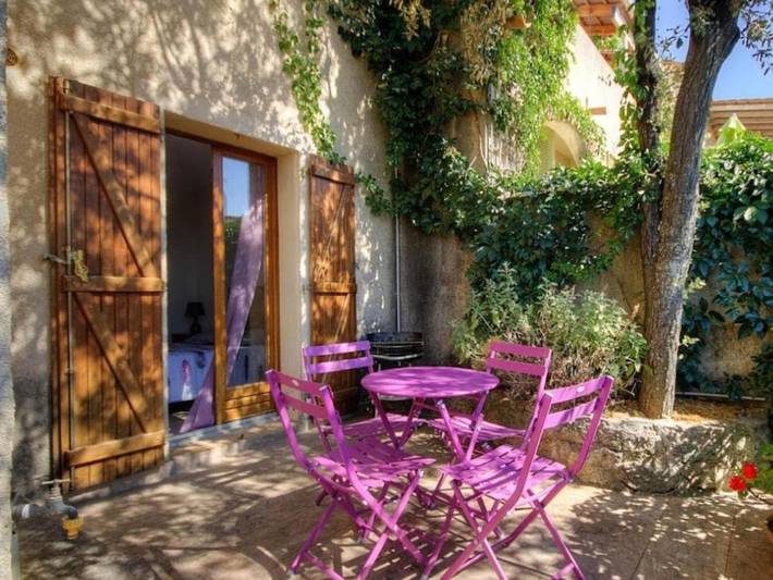 Gîte pour 4 personnes, avec terrasse et vue à Lama