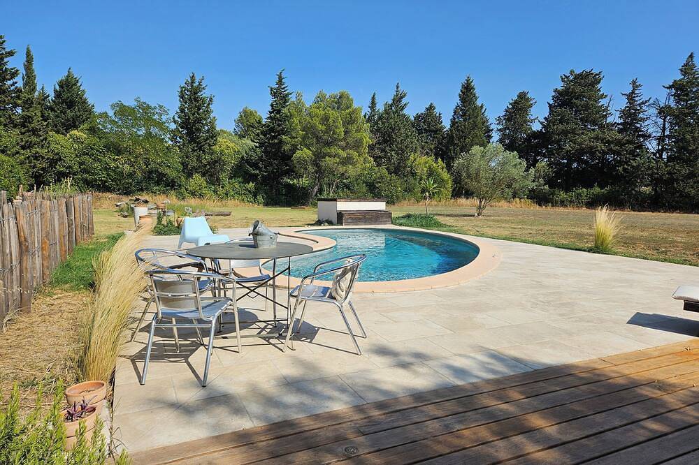 Last Minute Family home near Alpilles in Graveson, Region de Arles